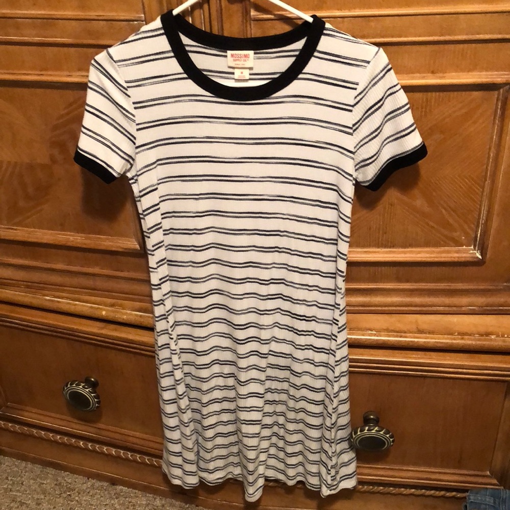 Midi dress worn only a couple times